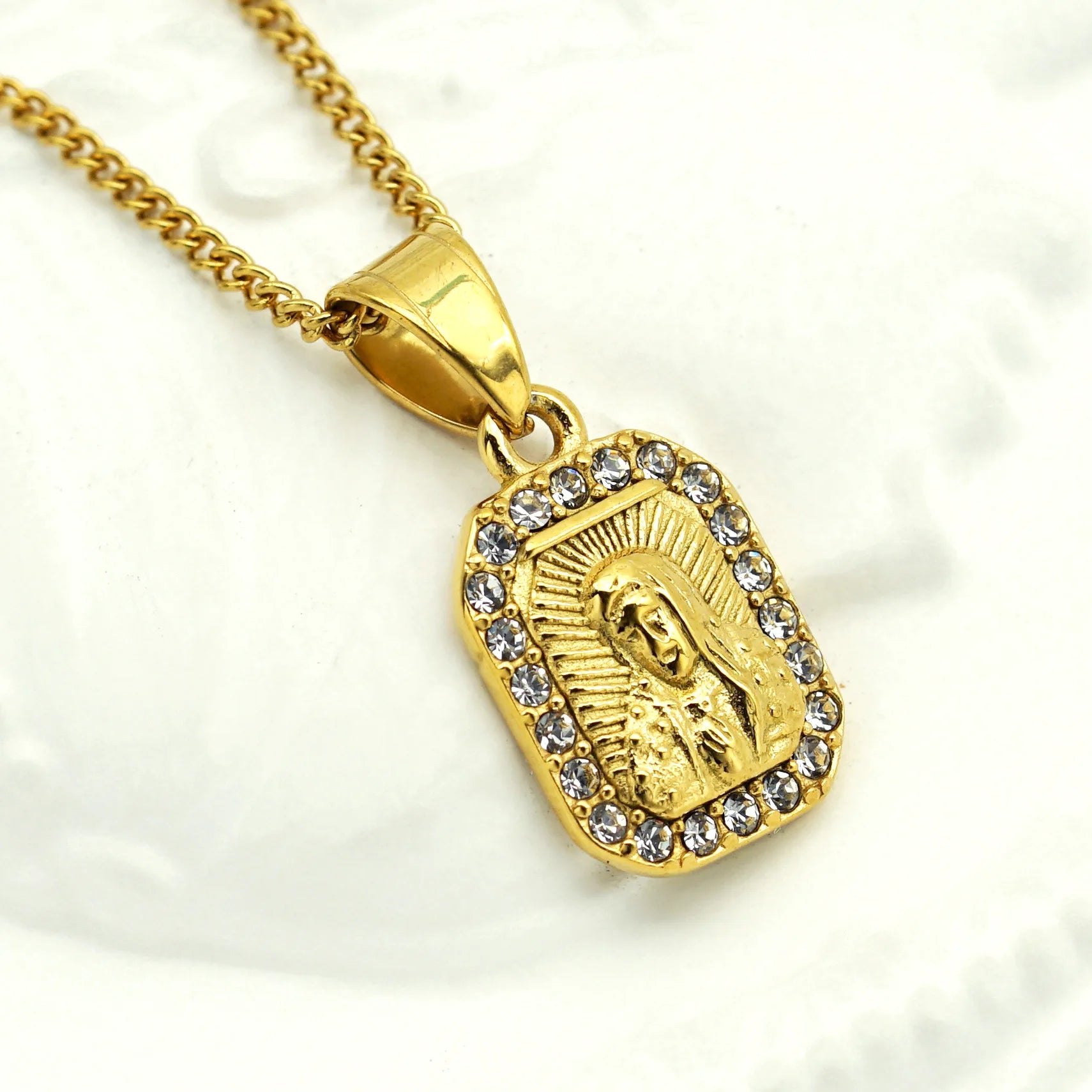 Collares católica para hombres y mujeres, colgante de acero inoxidable 316L, Color dorado, madre religiosa, Virgen María, joyería, regalos de navidad