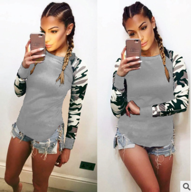 Camiseta de Manga Larga con Diseño de Camuflaje y Bloques de Color