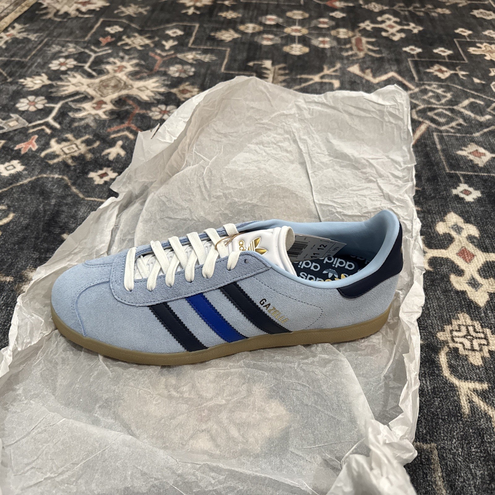 adidas men Gazelle Spikeless Golf Shoes new w box